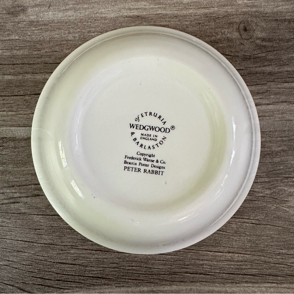 Peter Rabbit Nursery Set by Wedgewood 3 Piece, Bowl, Cup and Plate - Picture 7 of 13